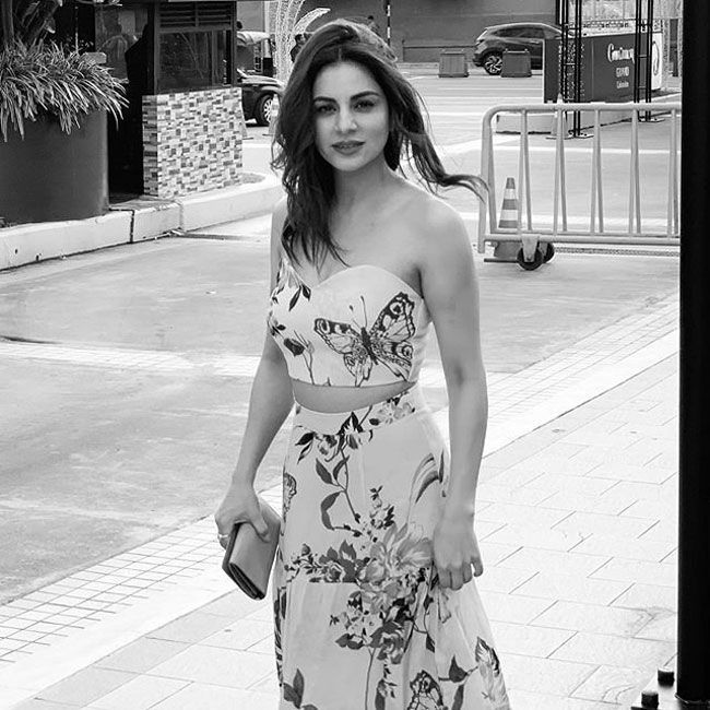 Actresses Black and White Challenge Photos Collection from Instagram